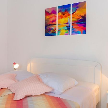 Apartment And Rooms Ema Vodice Exterior foto
