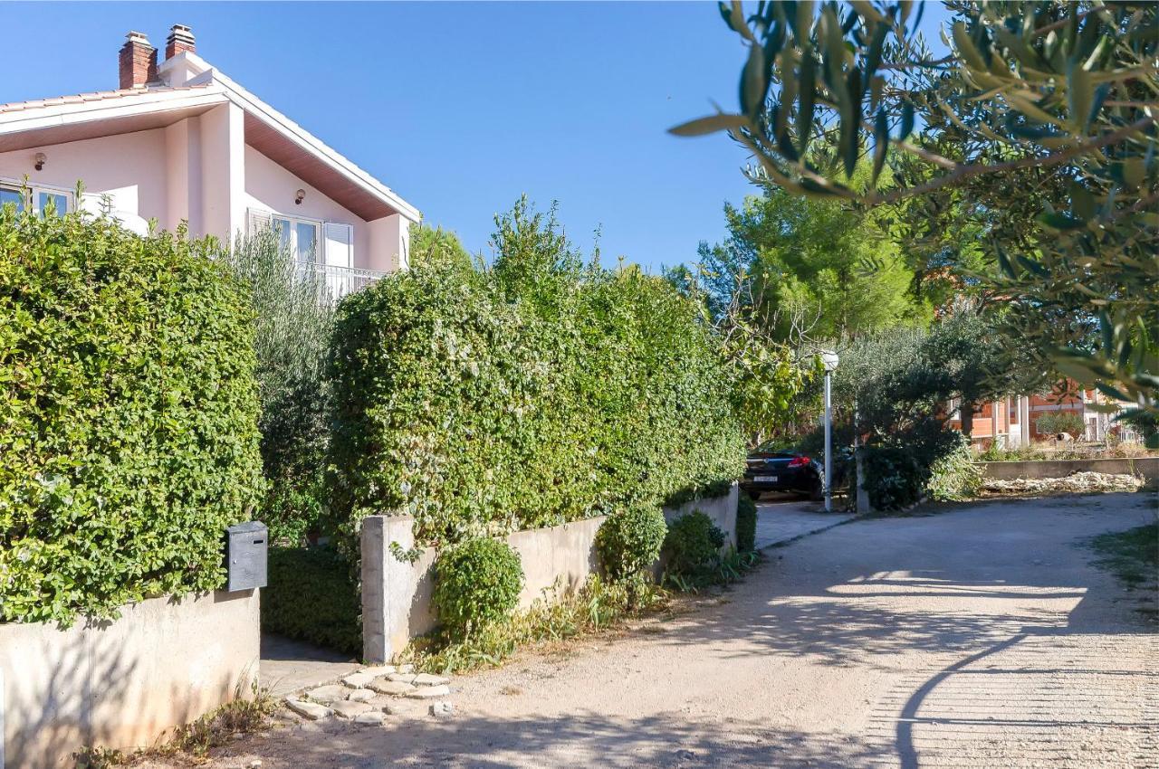 Apartment And Rooms Ema Vodice Exterior foto
